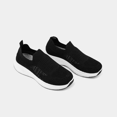 WOMEN'S BLACK SKECHERS SHOES