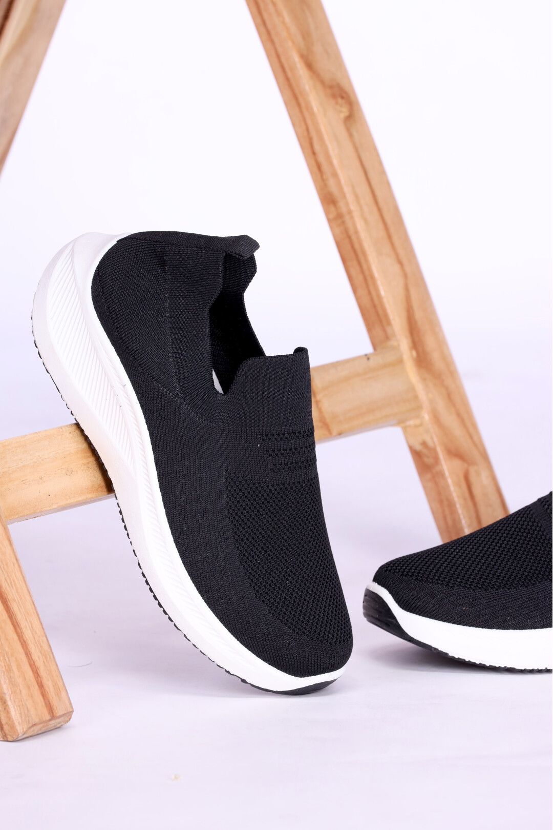 Kicks Walk Men Comfortable Sports Shoes